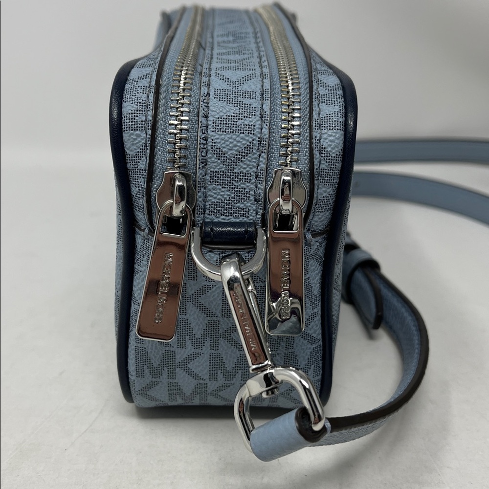 MICHAEL KORS CONNIE CAMERA CROSSBODY BAG LIGHT AND DARK BLUE LEATHER MK PRINT - Picture 3 of 16